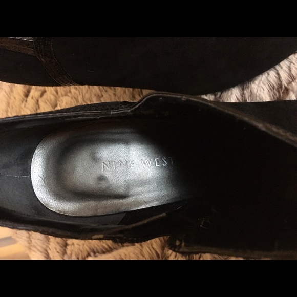 💕Nine West Black Suede Taglia Staked Heel Bootie - Picture 7 of 8